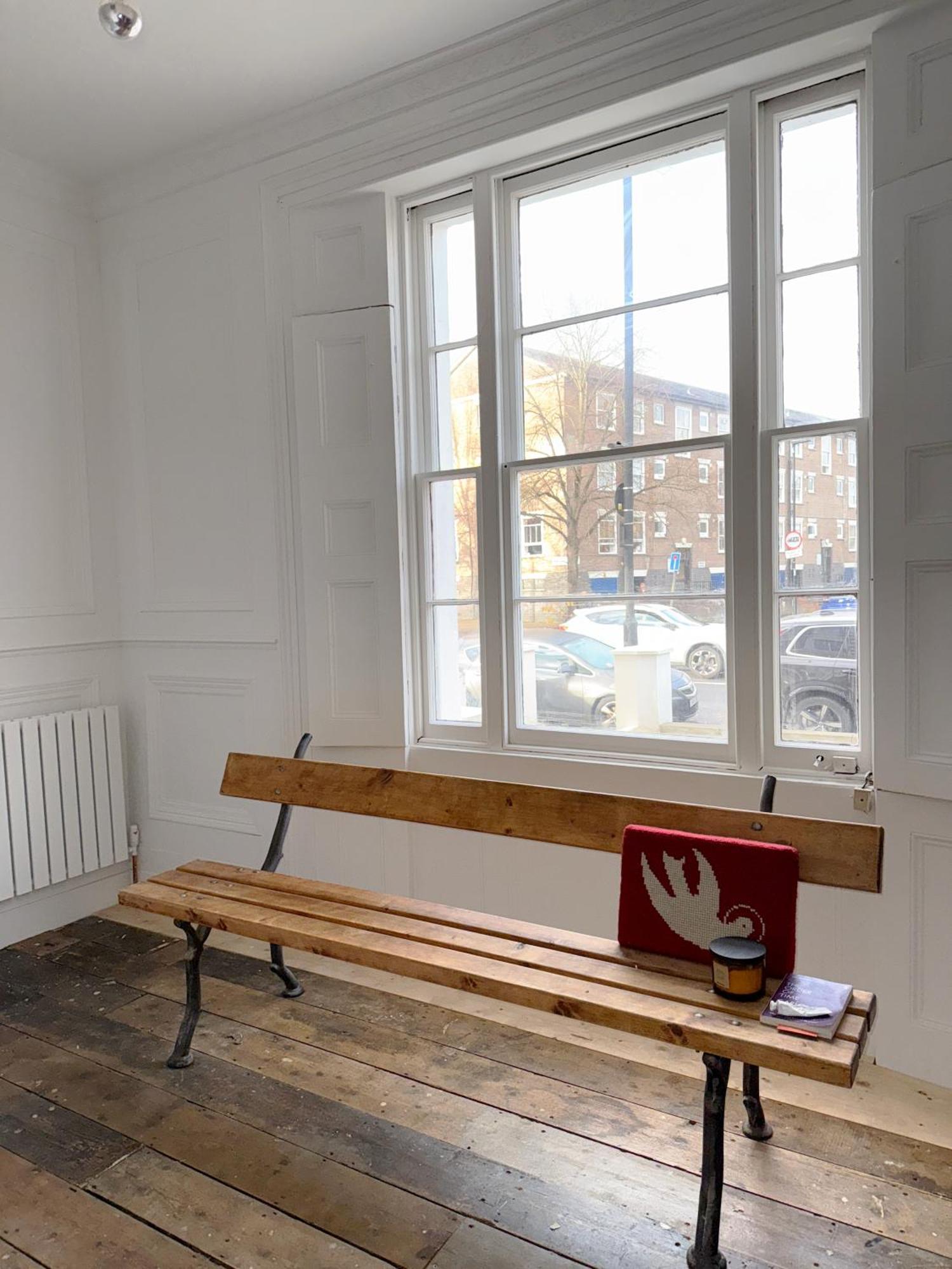 Beautiful Big Two Bedroom With Garden Apartment *