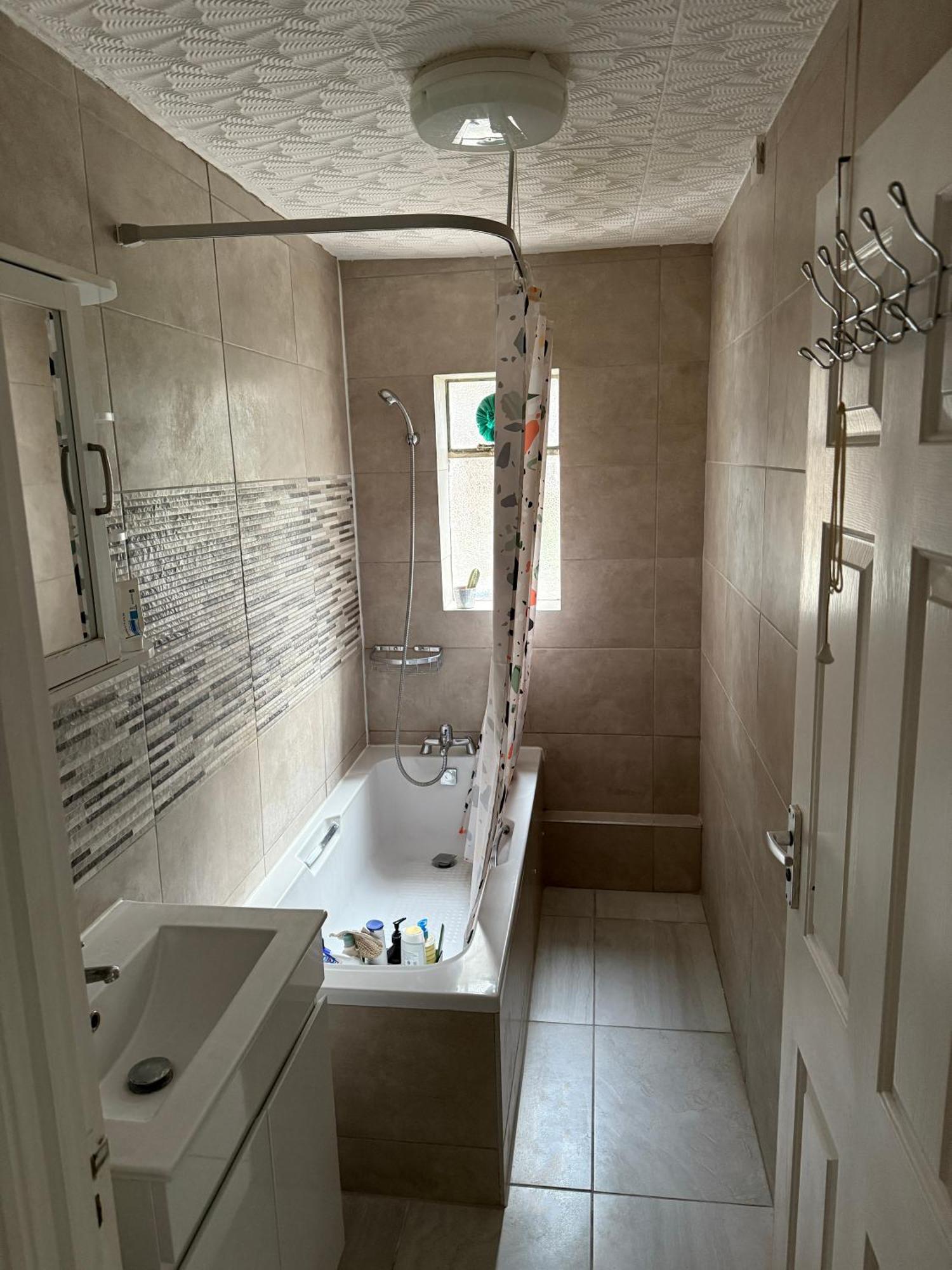 Apartment Beautiful Big Two Bedroom With Garden